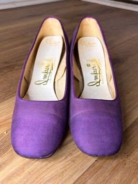 Vintage 1960s Imperial Purple Pumps Custom Made Violet Textile Heels Mod Shoes